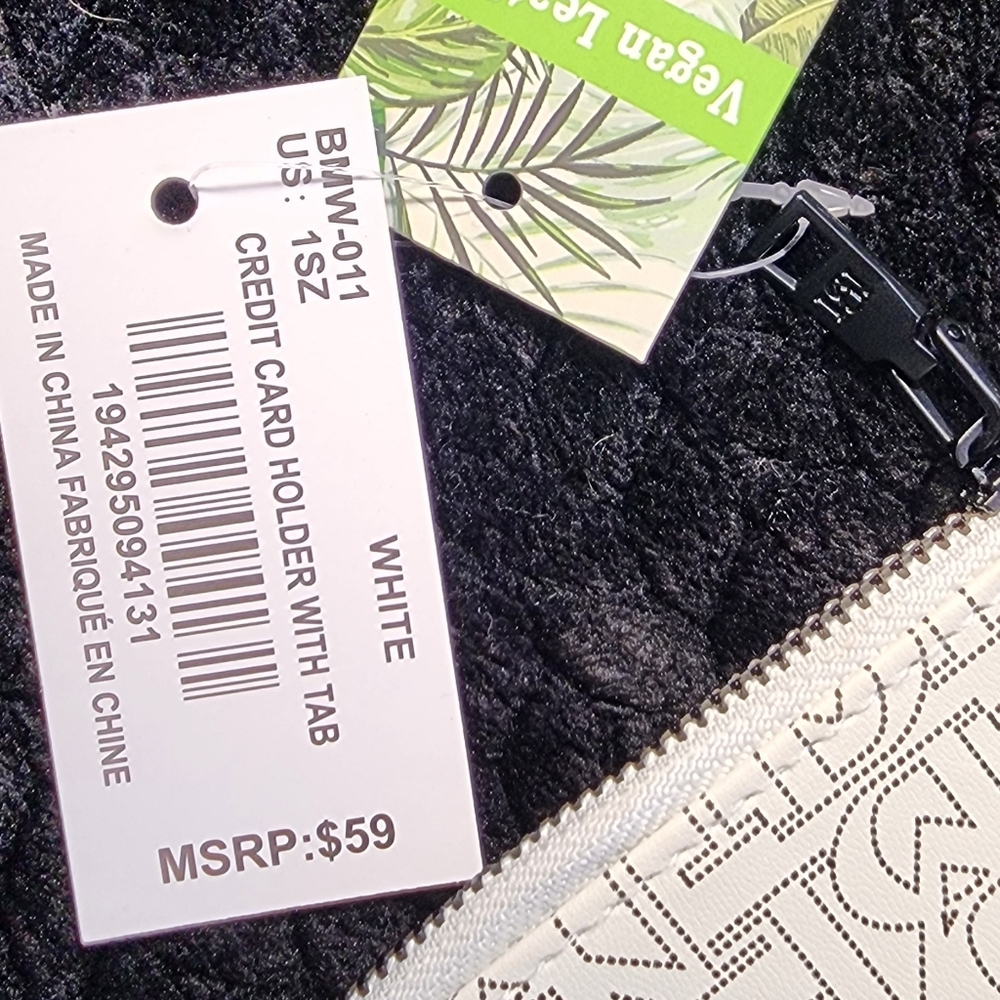Badgley Mischka Vegan Leather White Credit Card Holder With Tab New With Tags - Picture 7 of 9